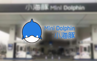 三十年煉化經驗,高清潔定制油品！小海豚Mini Dolphin油站選擇lyton龍門往復式全自動洗車機