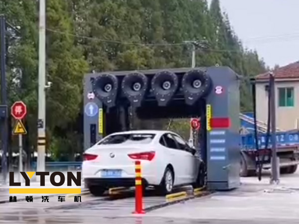 蕭山西湖石油選配林頓龍門往復(fù)式全自動洗車機，防銹蝕耐腐，經(jīng)久耐用